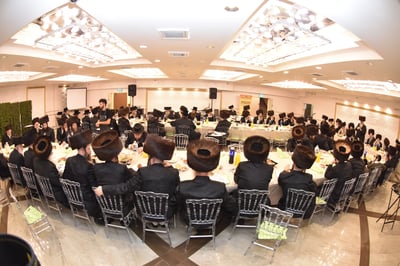 סעודת הילולא ודינר ב'פנים מאירות' - להורות נתן