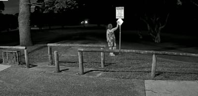 המעקב אחרי הסבתא: זה מה שגילו אותה עושה בשעת לפנות בוקר