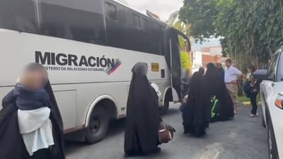 26 חברי כת לב טהור גורשו מהמדינה | תיעודים נדירים משדה התעופה