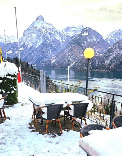 הנופים המדהימים של שוויץ - והאנטישמיות של איטליה | תובנות מטיול חורף