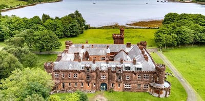 מראות הטירה