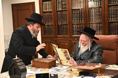 שוקי לרר אצל האדמו"ר מפרמישלאן