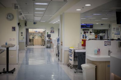 "עומס שיא שלא היה כמוהו מאז הקורונה": מאות מאושפזים עם שפעת, ילדים ותינוקות במצב קשה