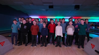 פרחי ניו יורק בקליפ הרשמי לחנוכה: "אני אוהב את חנוכה"