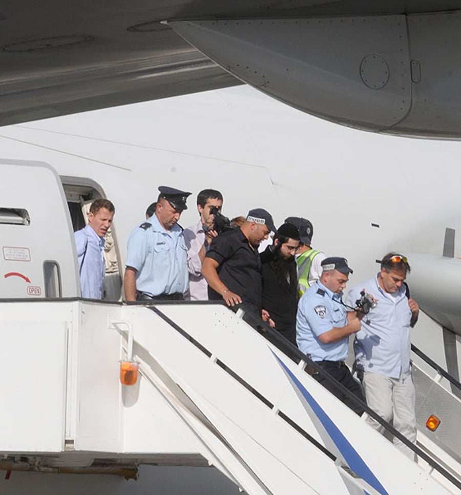 אליאור חן נחת בישראל והועבר הישר אל המשטרה