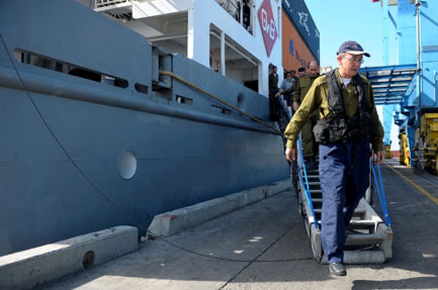 בלתי-נתפס: סיור בספינת התחמושת