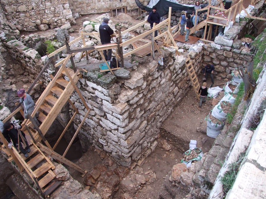 נחשפו 70 מטר מחומת שלמה המלך בירושלים