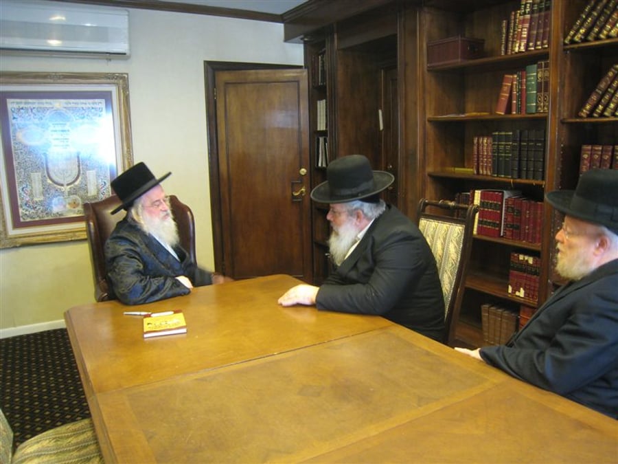 הרב חנוך זייברט שב מביקור בזק בניו-יורק; נפגש עם ראשי ישיבות ורבנים
