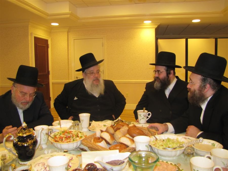 הרב חנוך זייברט שב מביקור בזק בניו-יורק; נפגש עם ראשי ישיבות ורבנים