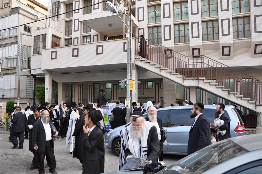 הכניסה לבית הכנסת 'לדרמן'