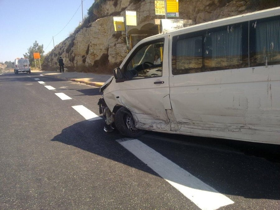 תאונה קשה בירושלים: עשרות פצועים