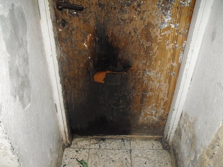 הקרב על בתי ורשא: הצתת אחת הדירות הלילה נכשלה