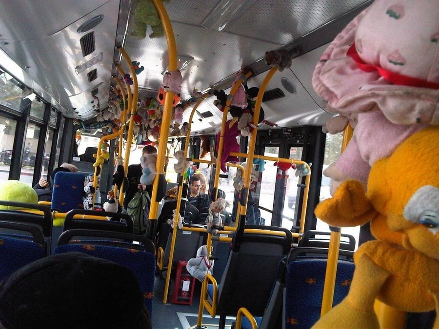 אוטובוס הבובות