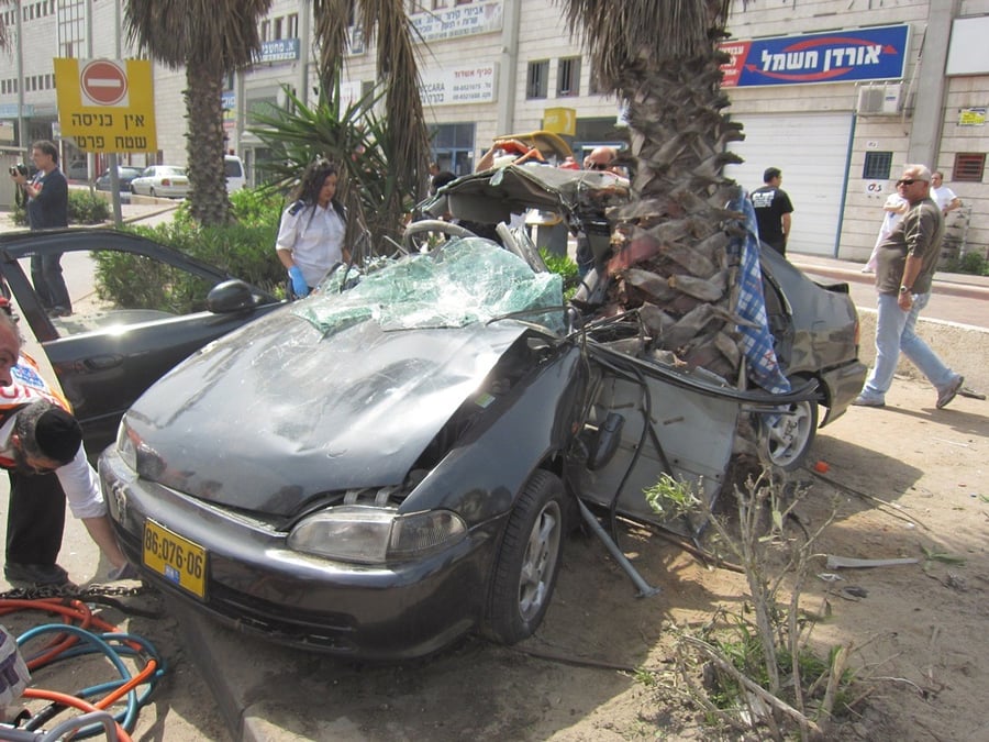 תמונות אסון: חרדי נהרג בתאונה באשדוד