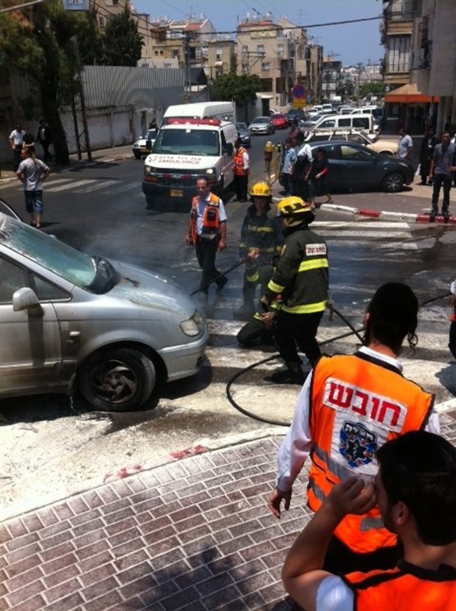 בני-ברק: נוסעים ניצלו רגעים לפני שהרכב עלה באש
