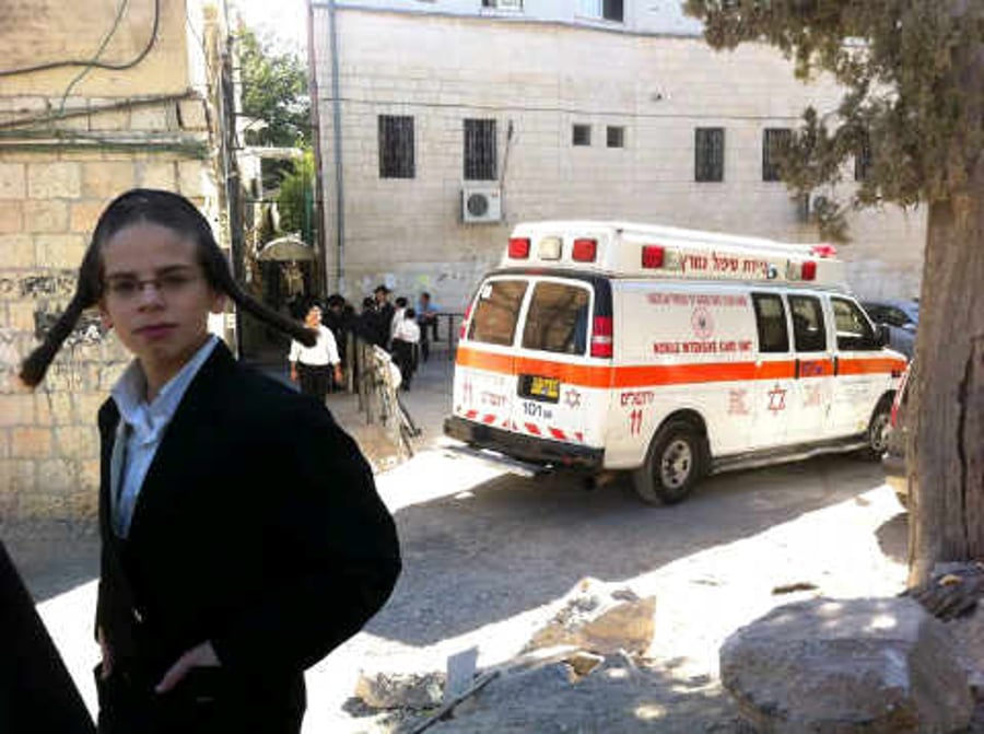 הכרתו של מרן הרב אלישיב התערפלה, צוות רפואי הוזעק