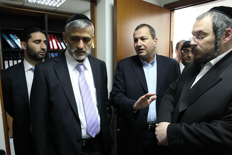 "מבצע אומן" יוצא לדרך: תיעוד מההכנות בציונו של רבי נחמן