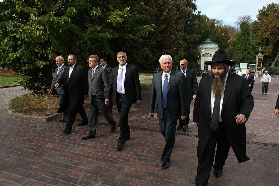 "מבצע אומן" יוצא לדרך: תיעוד מההכנות בציונו של רבי נחמן