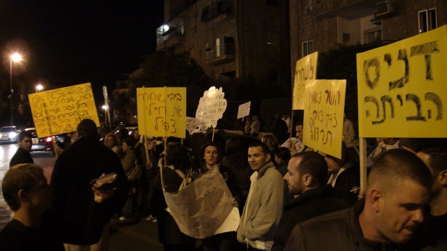 פעיל שמאל השתולל בהפגנת הימין לשחרור אסירים יהודים