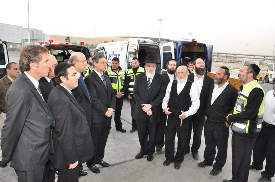 ארונותיהם של הנרצחים מטולוז הגיעו הבוקר לישראל