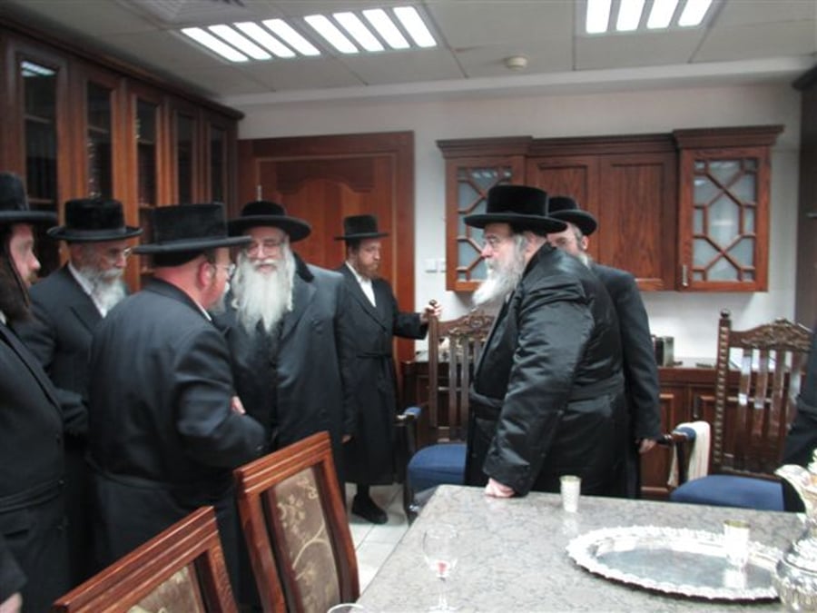 האדמו"ר מבעלזא אירח את האדמו"ר מצאנז