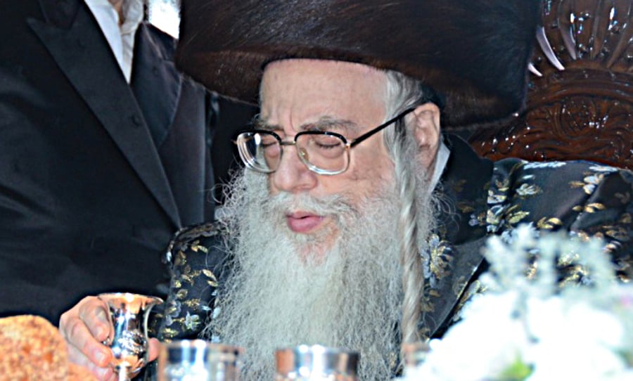 צאנז: שבע ברכות ודינר לרגל חנוכת הבנין החדש