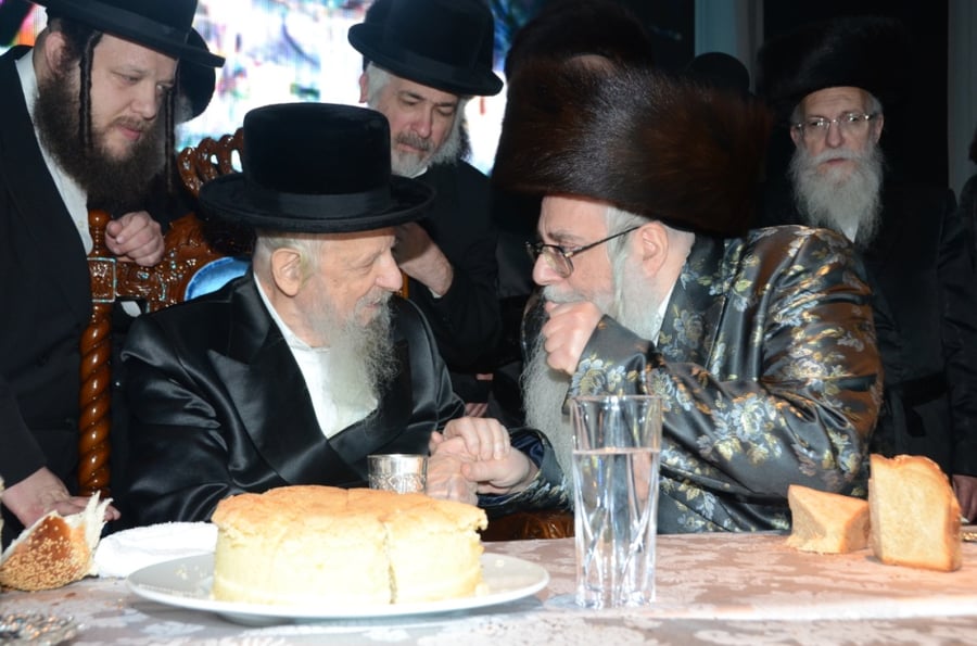 צאנז: שבע ברכות ודינר לרגל חנוכת הבנין החדש