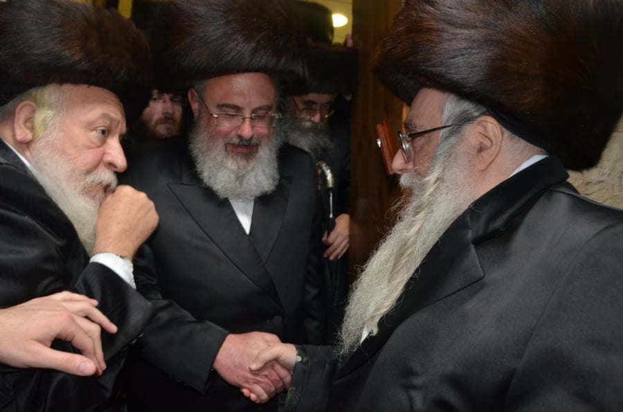 צאנז: שבע ברכות ודינר לרגל חנוכת הבנין החדש