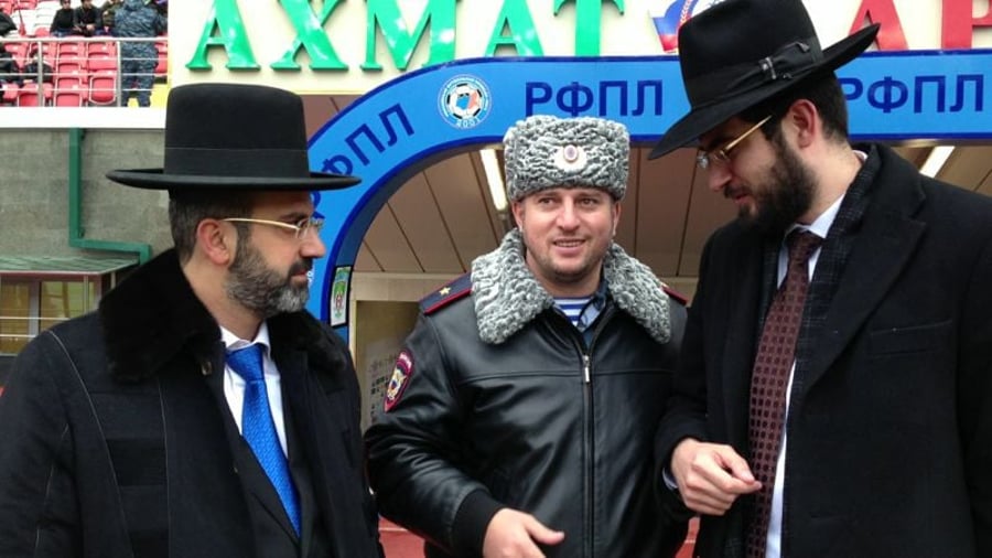 הרב נפתלייב והרב לוין עם מפכ"ל המשטרה