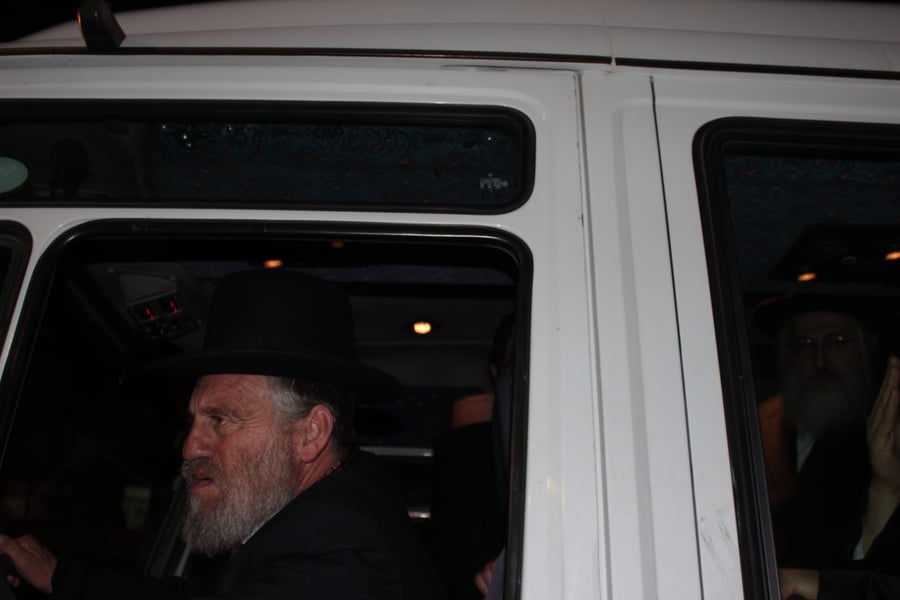 רבבות חסידים קיבלו את האדמו"ר מסאטמר בי-ם
