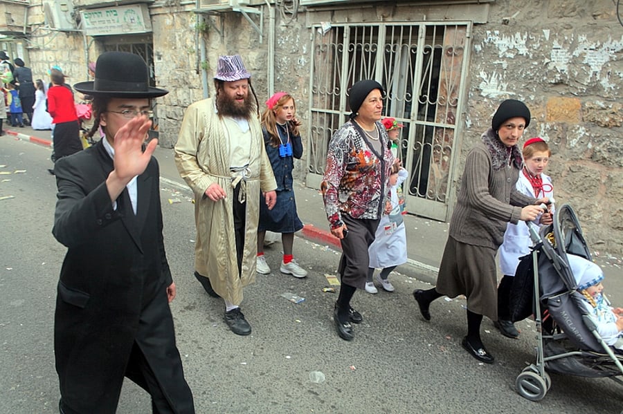 פורים ללא הפסקה: תיעוד ענק מהחגיגות בירושלים