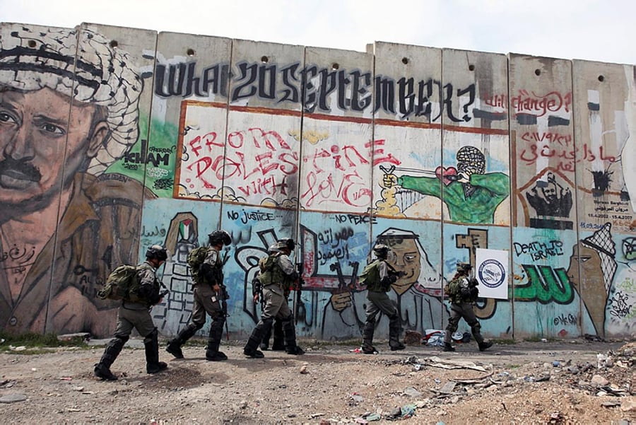 עשרות פלסטינים ציינו את יום האדמה: 2 חיילים נפצעו