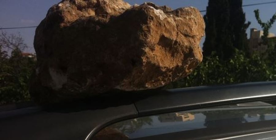 הסלע שנזרק לעבר חנניה, הבוקר