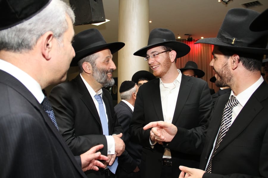 קורת רוח: מרן הרב עובדיה יוסף בברית לנינו