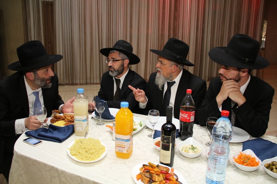 קורת רוח: מרן הרב עובדיה יוסף בברית לנינו