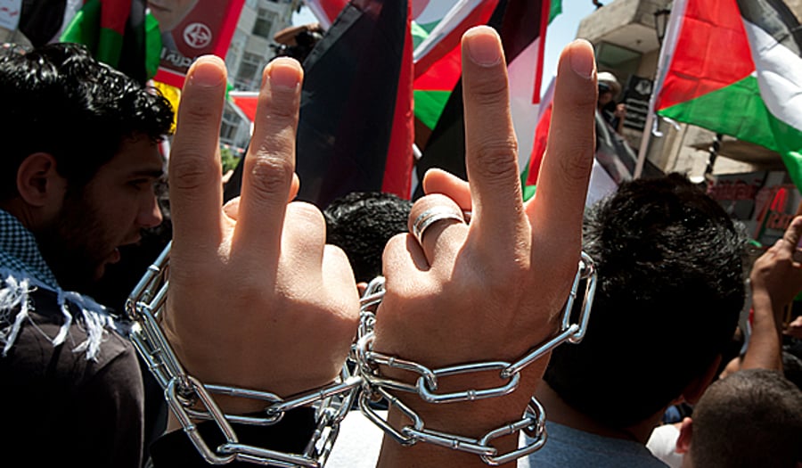 הפלסטינים מסמנים ניצחון: "אישור השחרור - הישג גדול"