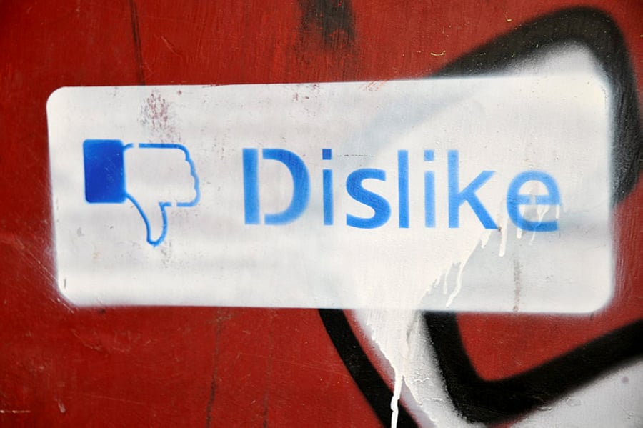 בפייסבוק לא התייחסו ברצינות להתראה, דיסלייק