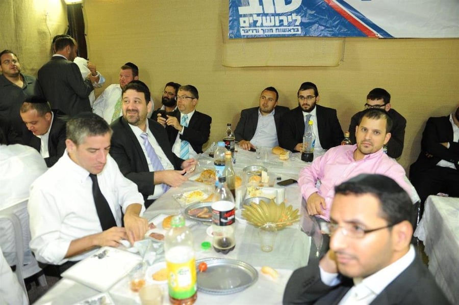 צפו: נציגי מפלגת 'טוב' התכנסו בסוכת היו"ר חנוך ורדיגר