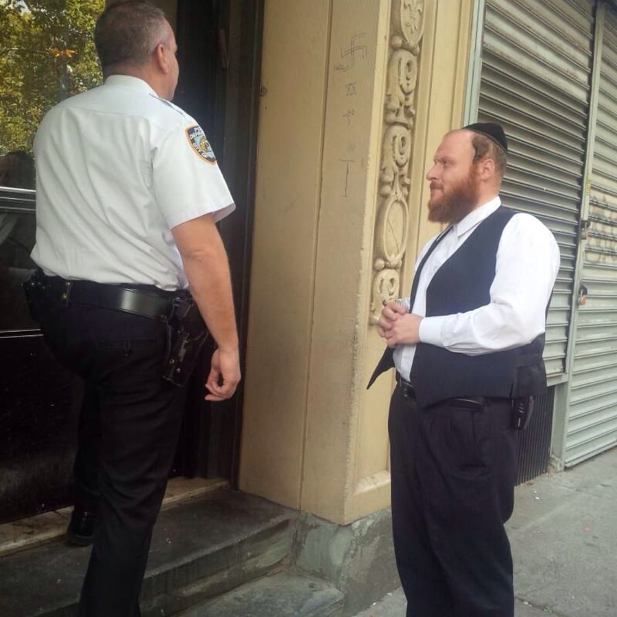 אנטישמיות בברוקלין: "להרוג יהודים" וצלבי קרס