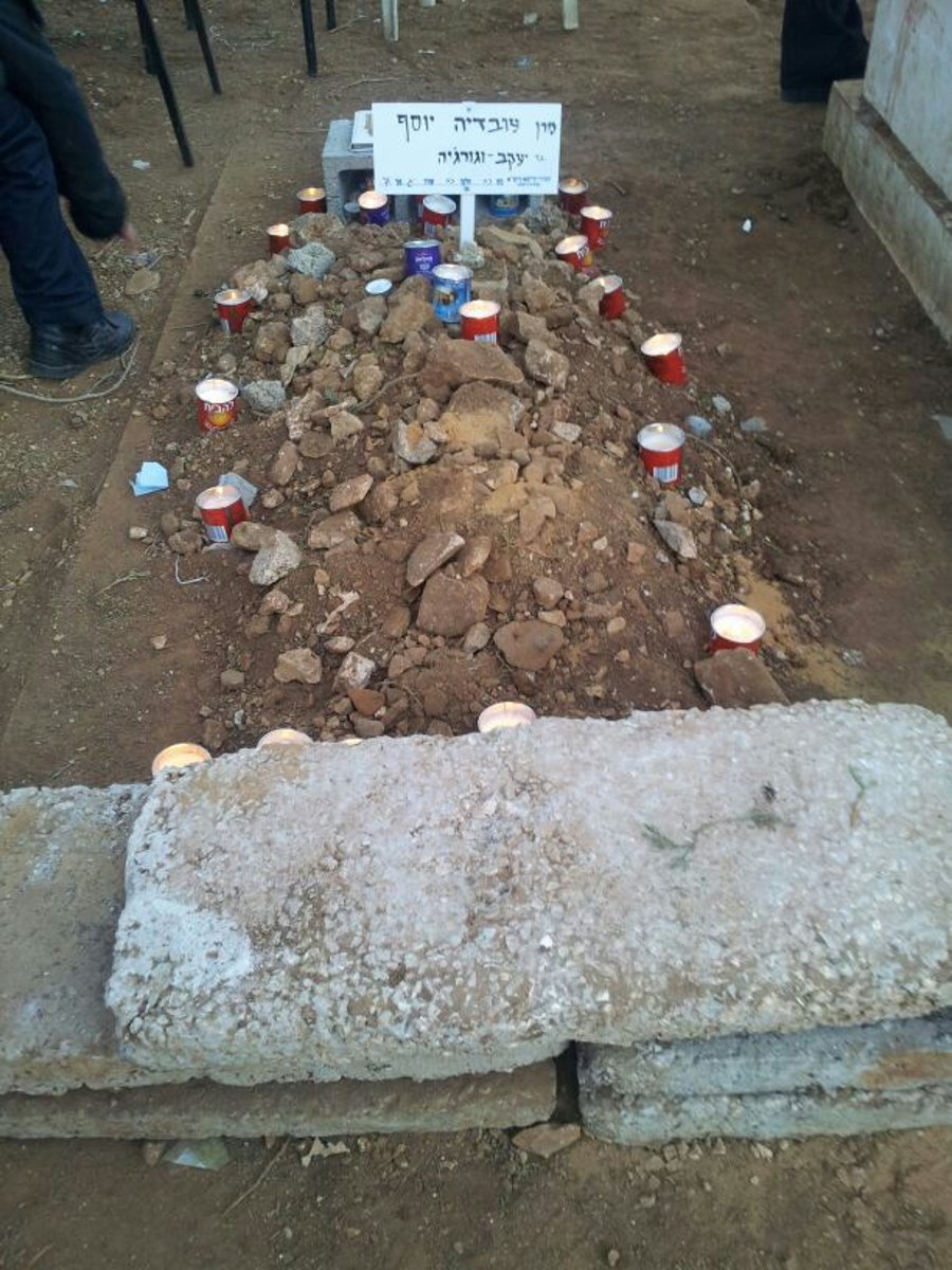 קברו הטרי של מרן הרב עובדיה יוסף זצ"ל • תיעוד דומע
