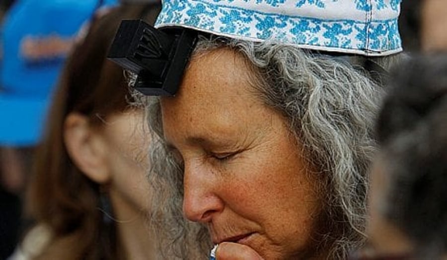 הרב שטיינמן הכריע: אלפי בנות סמינרים מול נשות הכותל