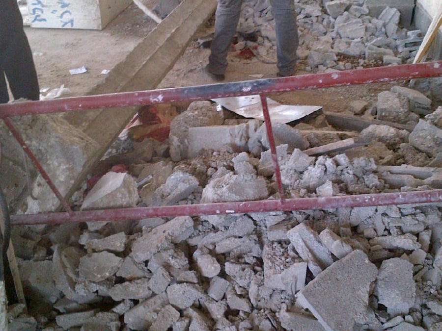 אשדוד: שני בחורי ישיבה נפצעו מקריסת קורת בטון