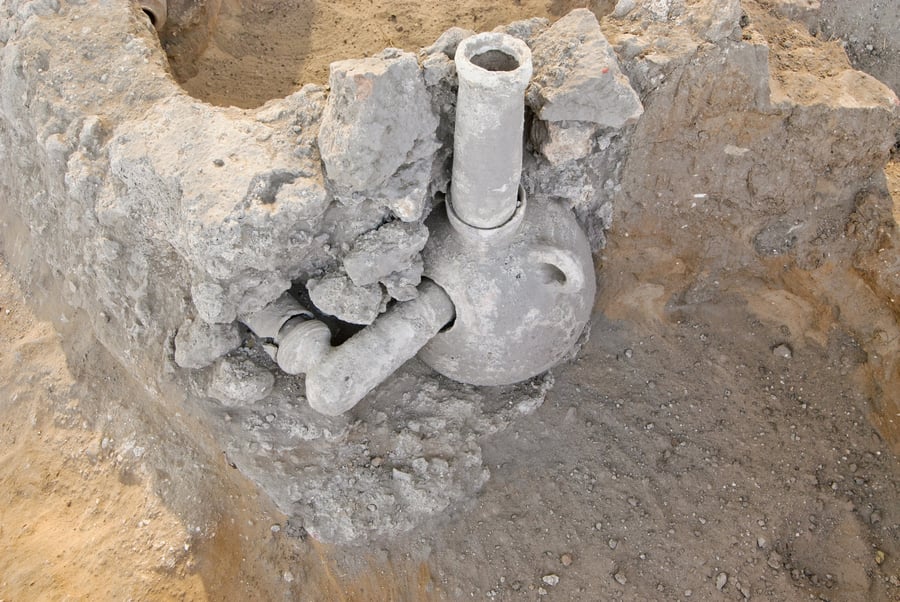 שרידי אחוזת אמידים בת כ-900 שנה ובגנה מזרקה, נחשפו בחפירות ברמלה