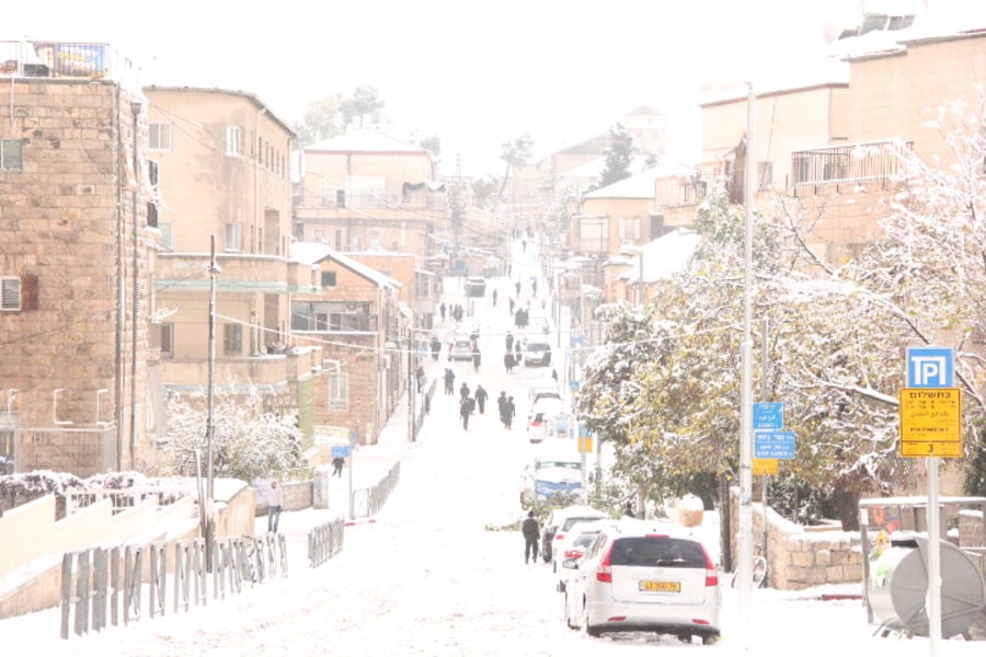ירושלים כוסתה ב-10 ס"מ שלג, הכניסות לעיר נפתחו