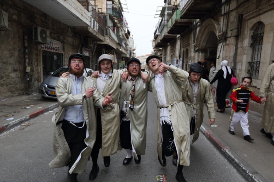 גלריה: שיכורים ברחובות ירושלים