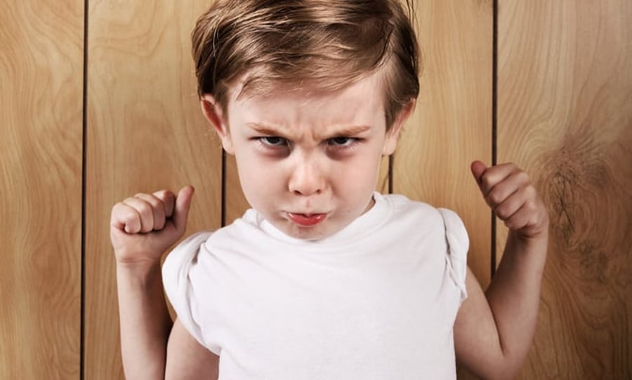 איך מתמודדים עם כעסים על ילדים?