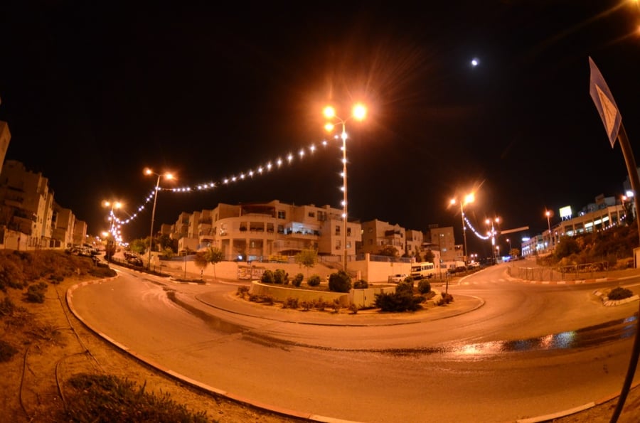 שבת היסטורית בביתר עילית בראשות האדמו"ר מצאנז • תיעוד ענק