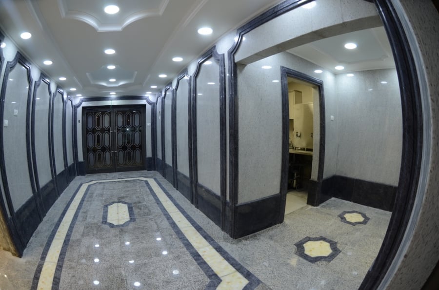 שבת היסטורית בביתר עילית בראשות האדמו"ר מצאנז • תיעוד ענק