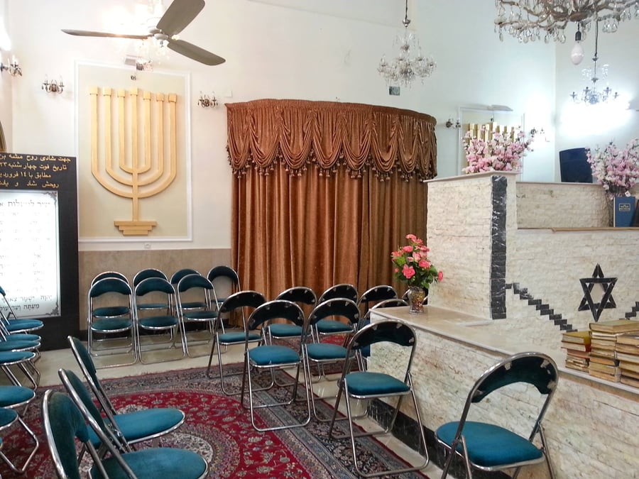 בית הכנסת בו נהג הרב המדאני ז"ל להתפלל