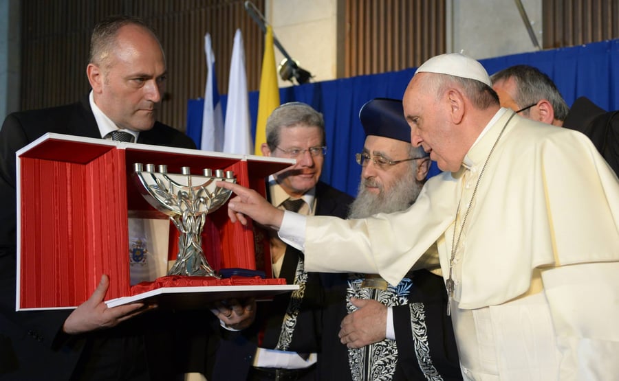 הרבנים הראשיים לאפיפיור: "רואים בך שותף לסובלנות"